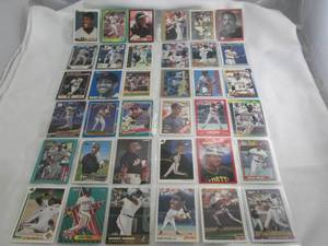 lot 243 image: Barry Bonds 36 Cards Trading Card L...