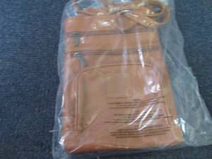 lot 291 image: Leather Hand Bag -damaged strap...