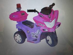lot 310 image: Kid Motorz Lil Patrol Pink 6V Moto...