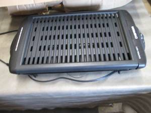 lot 312 image: Chefman Grill out of box, heats...