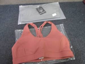 lot 357 image: 2 NWT Size Large Gym Wolf Sports Br...