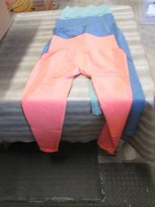 lot 362 image: 3 pair NWT Gym Wolf Large Ladies Le...