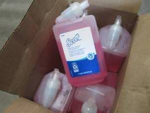 lot 433 image: 5- 1 Liter Scott Foam Hand Cleanser...