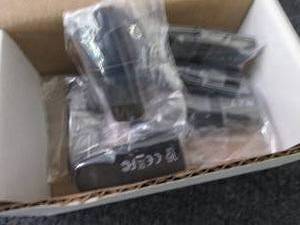 lot 476 image: 8- 16 GB Flash Drives...