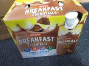 lot 510 image: 24- 8 oz Carnation Breakfast Essent...