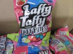 lot 519 image: 12- 3 oz Laffy Taffy Laff Bites...