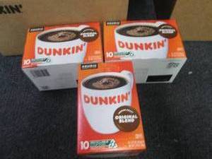 lot 523 image: 3- 10 ct Dunkin Original Blend Kcu...