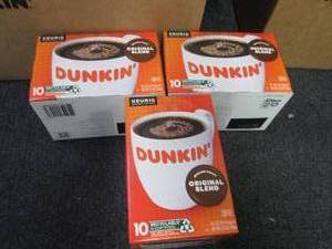 lot 524 image: 3- 10 ct Dunkin Original Blend Kcu...