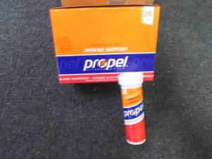 lot 526 image: 8- 10 ct tubes Propel Orange Raspbe...