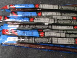 lot 579 image: 12 Jack Links Snack Sticks...