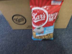 lot 604 image: 12- 4 oz Kars Zesty Ranch Snack Mi...