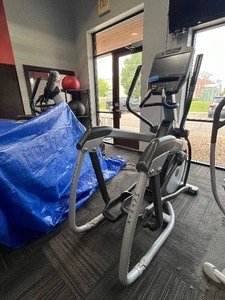 lot 48 image: Matrix E 3x 5x 7x Suspension Elliptical Trainer and Ascent Trainer