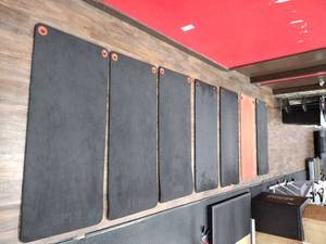 lot 84 image: (7) Hanging Exercise Mats