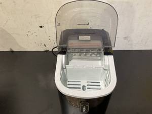 lot 309 image: Portable Ice Maker