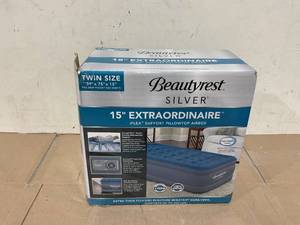 lot 202 image: Twin Size Beautyrest Extraordinaire 15 Inflatable Blow-up Air Bed Mattress with Built-in Pump