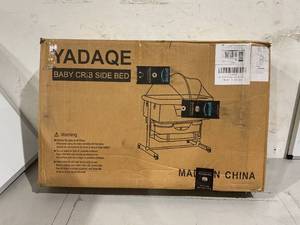 lot 108 image: Yadaqe Baby Bassinet, Baby Basinet Bedside Sleeper