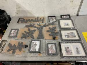 lot 119 image: 13PCS Family Tree Photo CollageChart