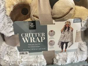 lot 134 image: LOT OF 12 Members Mark-Cozy Critter Wrap Sloth