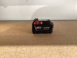 lot 584 image: Milwaukee 48-11-1850 M18 Redlithium 5.0Ah Battery