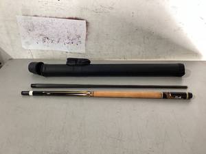 lot 401 image: CUPPA Technology Pool Cue with Low Deflection Carbon Fiber Shaft,Black Pool Cue Case Set