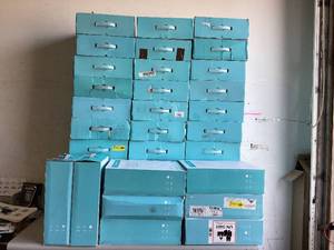 lot 421 image: LOT of 28 ONSON BR151 Robot Vacuum Cleaner, Robot Vacuum and Mop Combo Compatible with Alexa, Blue