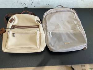 lot 378 image: LOT OF 2 Backpacks