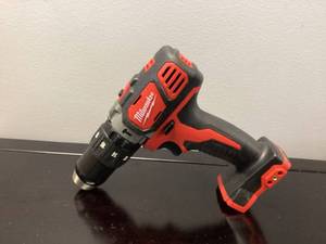 lot 61 image: Milwaukee M18 18-Volt Lithium-Ion Cordless Hammer Drill