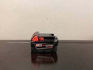 lot 65 image: Milwaukee 48-11-1850 M18 Redlithium 5.0Ah Battery