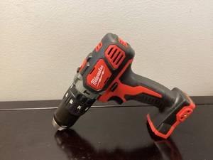lot 74 image: Milwaukee M18 18-Volt Lithium-Ion Cordless Hammer Drill