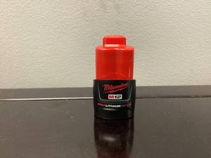 lot 78 image: Milwaukee 48-11-2401 Genuine OEM M12 REDLITHIUM Battery