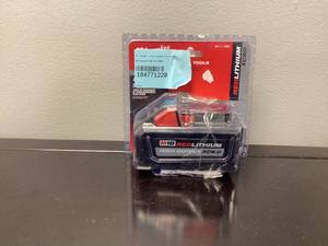 lot 82 image: Milwaukee 48-11-1880 M18 Redlithium High Output Battery