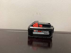 lot 84 image: Milwaukee 48-11-1880 M18 Redlithium High Output Battery