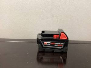 lot 85 image: Milwaukee 48-11-1850 M18 Redlithium 5.0Ah Battery