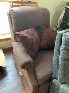 2 recliners and folding wood chair