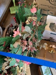 Huge lot nic-nacs, home decor and misc