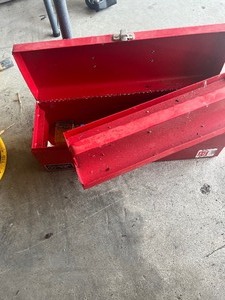 lot 7 image: Tool Box