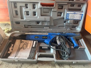 lot 16 image: Tyrex Fastening gun