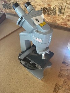 lot 31 image: Micro scope