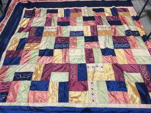 lot 39 image: Stunning Patchwork Satin Thin Comforter Jewel Tones - 111x115