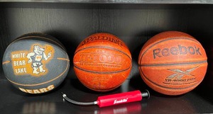lot 75 image: 3 Basketballs and Manual Air Pump