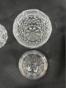 lot 183 image: VTG Set of Longchamp Sugar & Creamer