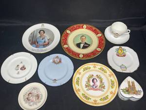 lot 105 image: Large Lot of Vintage Collectible Queen Elizabeth II Memorabilia. Other Members of the Royal Family Also Included. Listed in Description.