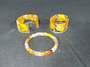 lot 136 image: Set of 3 Phantom Lucite Garden Gold Tone Bangle Style Bracelets