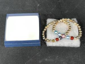 lot 161 image: Two Mothers Bracelets w Genuine Swarowski Pearls