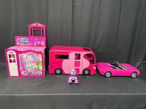 lot 131 image: Barbie House  Car  Pink Dog  Motor Home