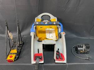 lot 158 image: Child Seat for Bike and Tire Pump