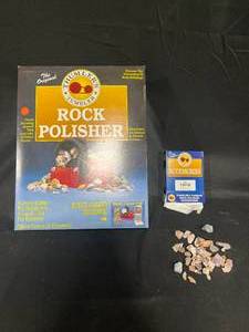lot 259 image: Rock Polisher w Grit Polish Accessory & Rocks