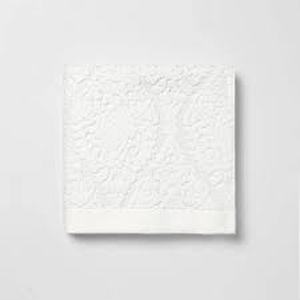 lot 58 image: Ogee Bath Towel White - Threshold