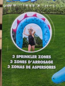 lot 116 image: Giant Sea Serpent Kids Inflatable Sprinkler