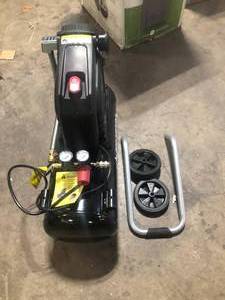lot 47 image: Husky 8 Gallon 150PSI Hotdog Air Compressor Customer Returns See Pictures
